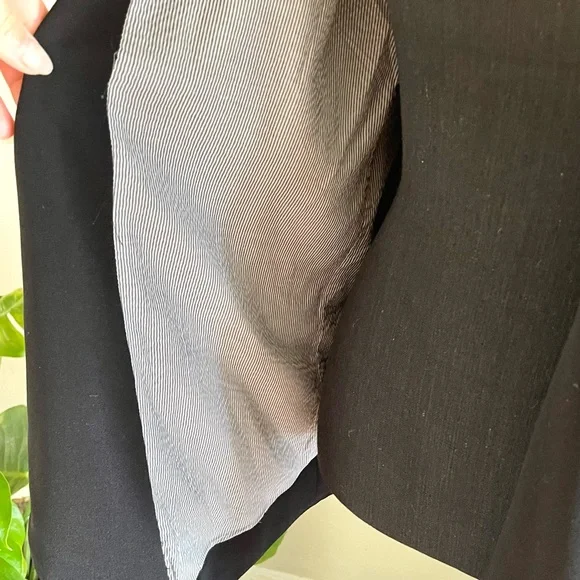 Cartonnier Women’s Blazer, Size Medium, Black - Picture 5 of 6